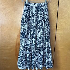 A&F Poplin Tiered Maxi Skirt